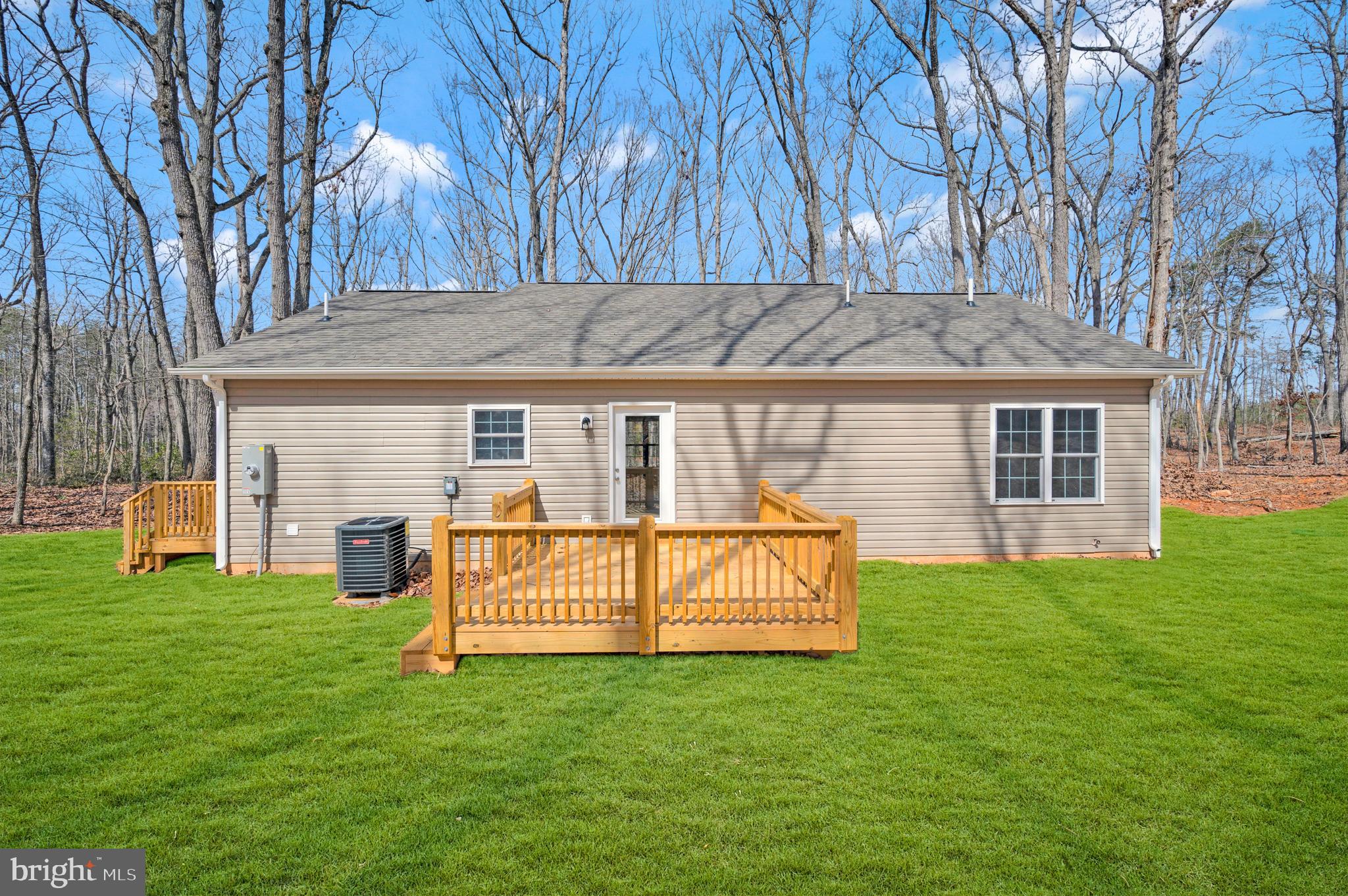 5533 Dog Patch Lane Rhoadesville, VA 22542 - Photo 2 of 31