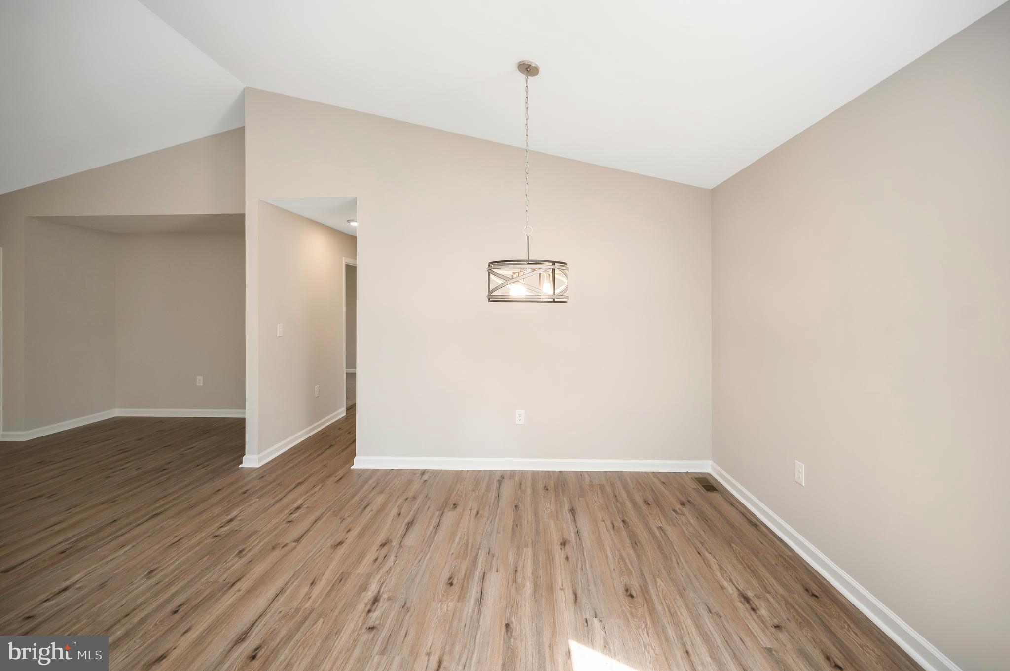 5533 Dog Patch Lane Rhoadesville, VA 22542 - Photo 9 of 31