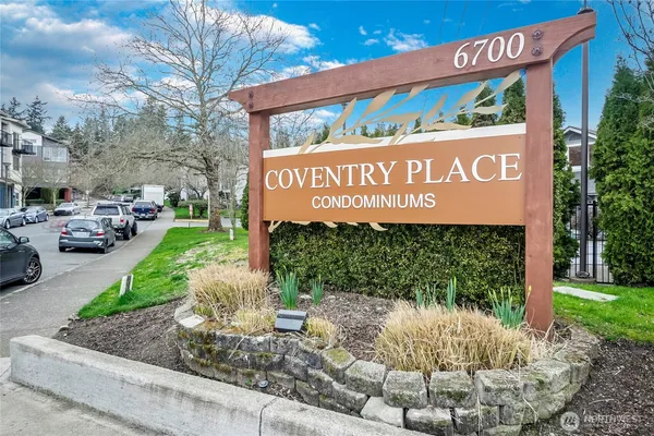 $335,000 | 6700 Northeast 182nd Street, Unit C104, Kenmore, WA 98028