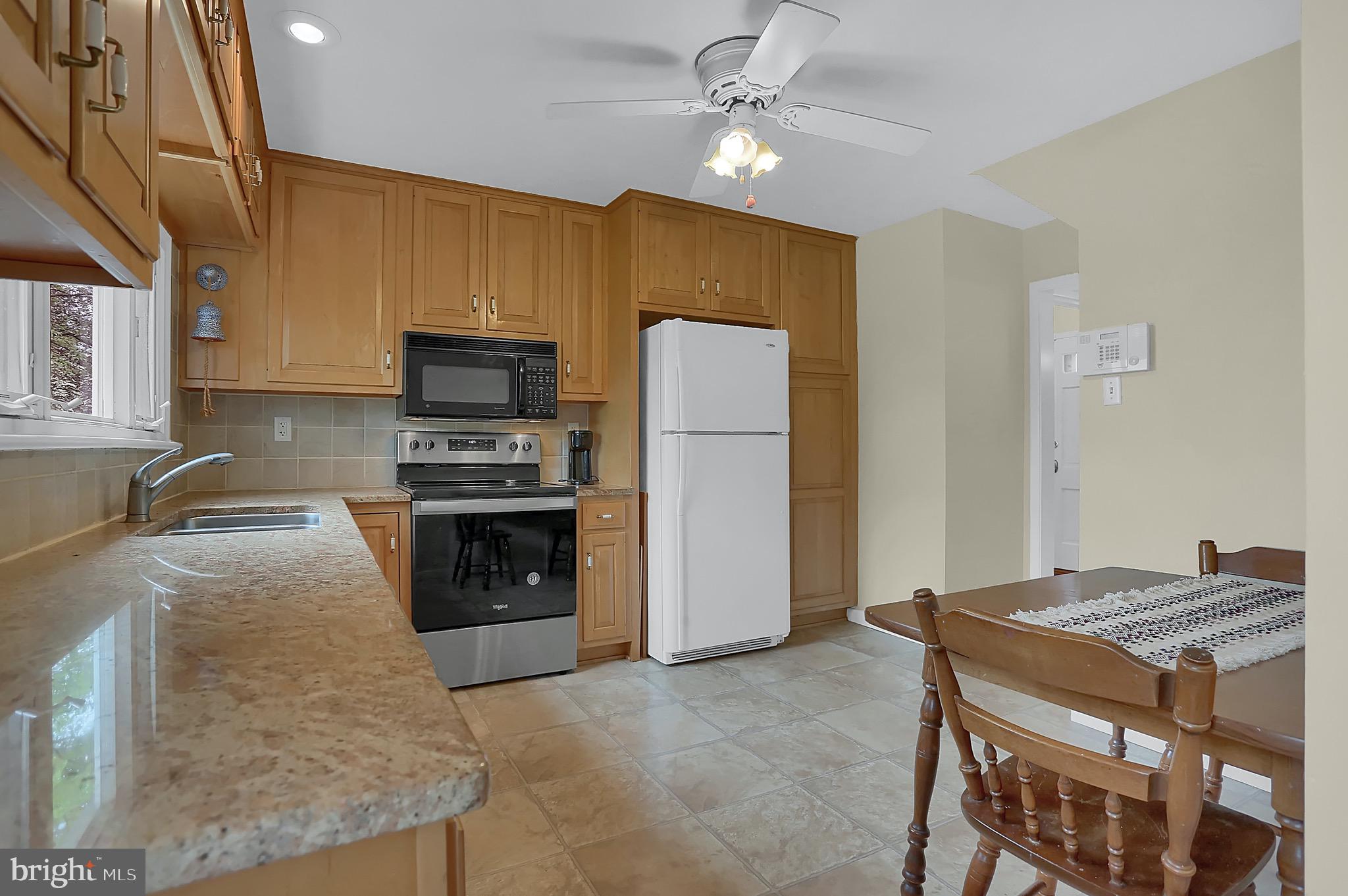 1213 Hillcrest Road Lancaster, PA 17603 - Photo 13 of 35 Gallery Image 13