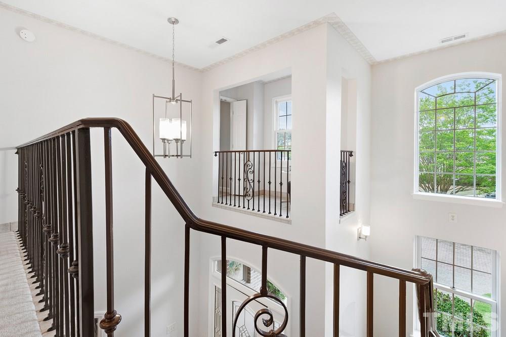 4 Crepe Myrtle Place Durham, NC 27705 - Photo 5 of 30 4 Crepe Myrtle Place - Foyer