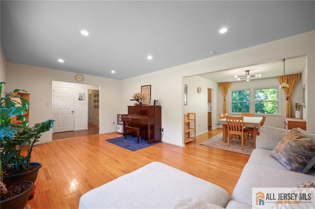 15 Kings Road East Brunswick, NJ 08816 - Photo 6 of 44 Gallery Image 6