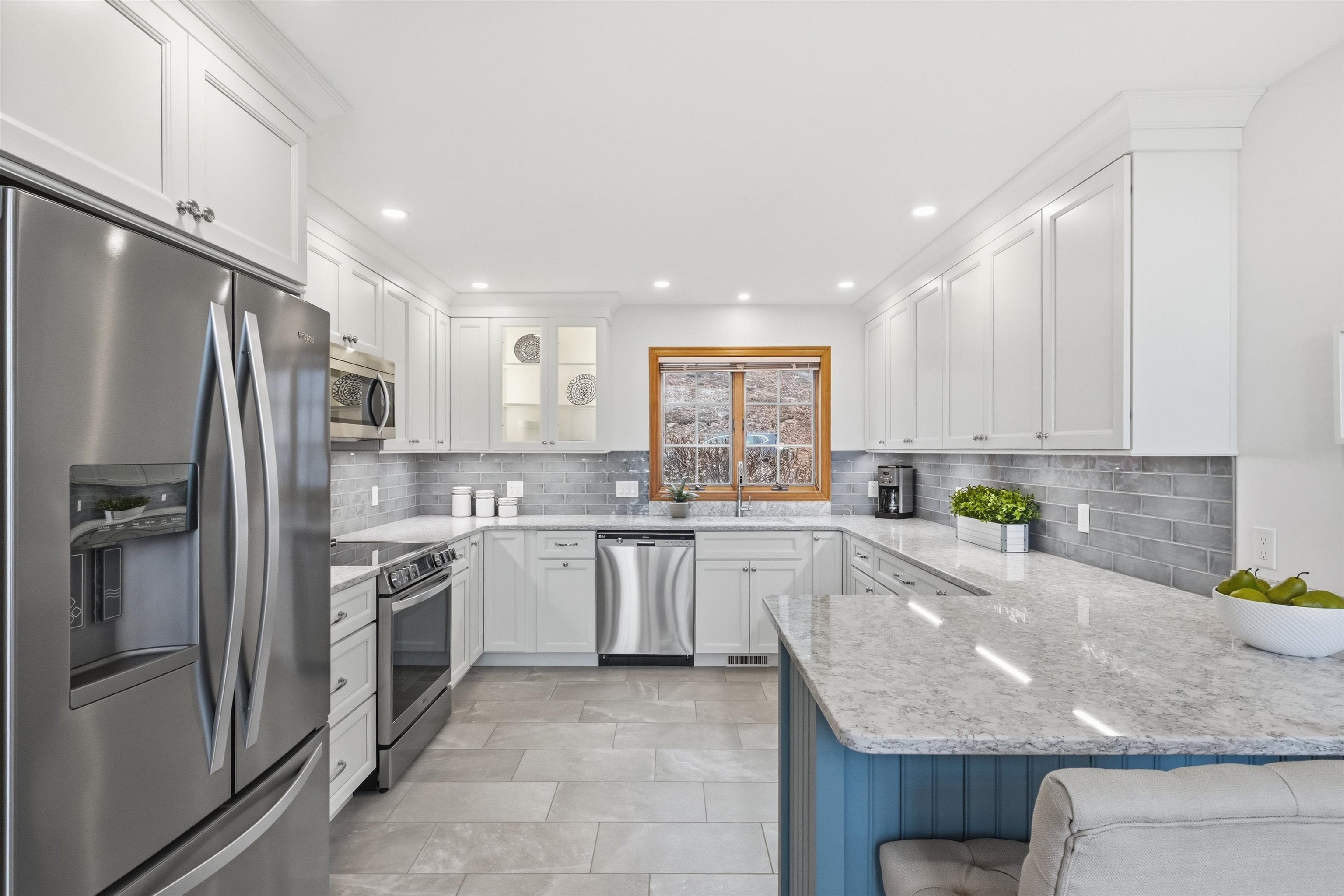 23 Rose Point Laconia, NH 03246 - Photo 16 of 57