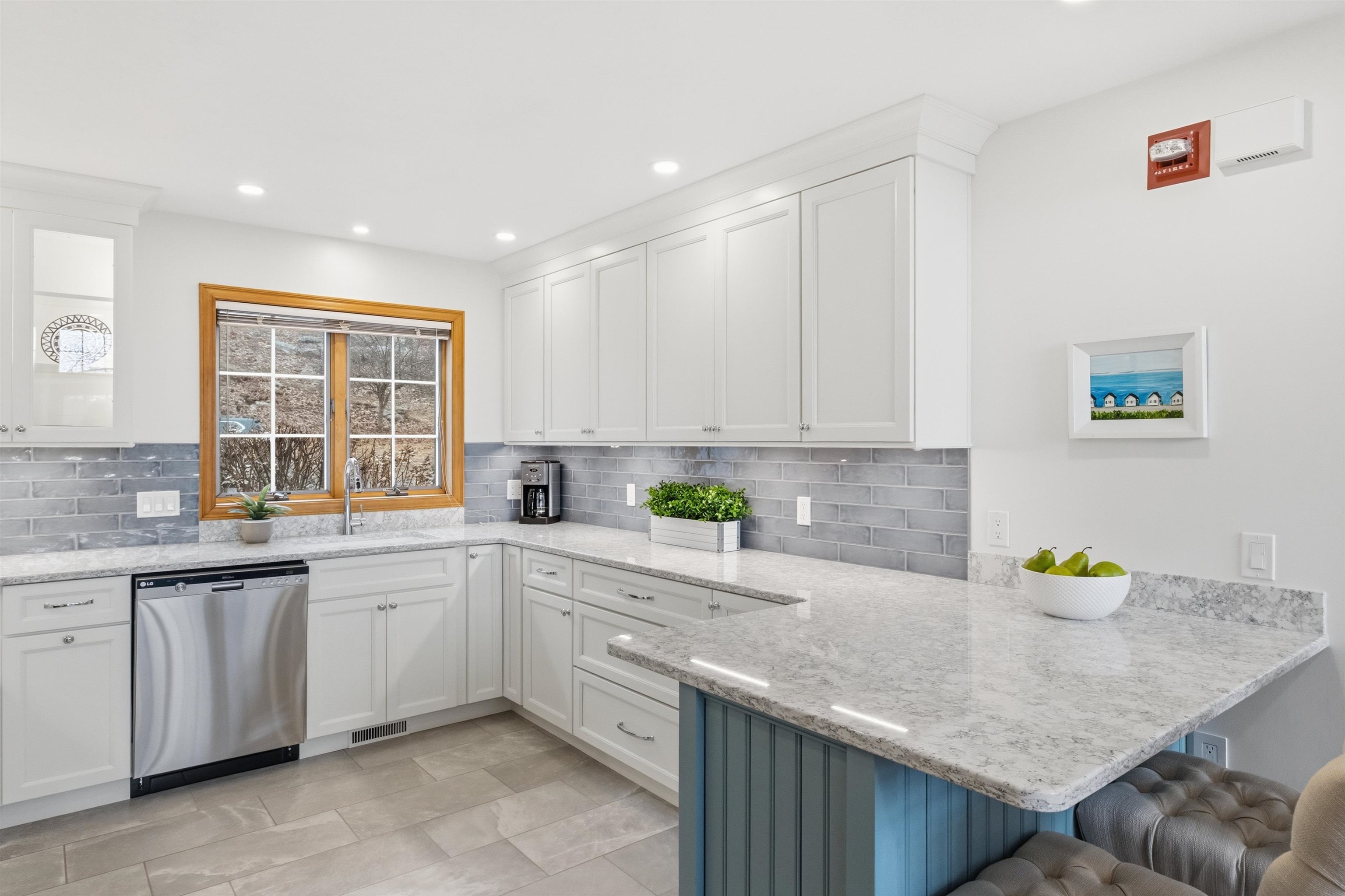 23 Rose Point Laconia, NH 03246 - Photo 18 of 57