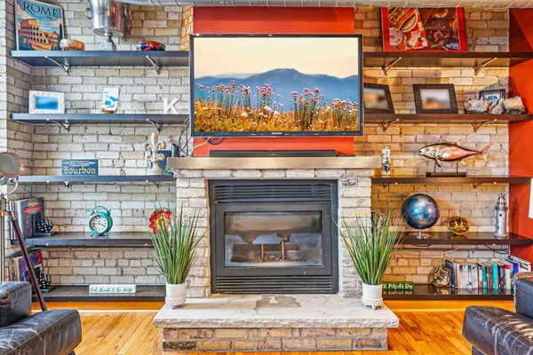 $600,000 | 413 North 2nd Street, Unit 570, Milwaukee, WI 53203