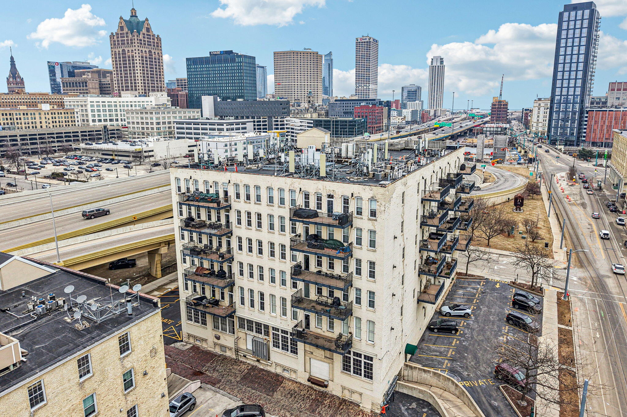 413 North 2nd Street, Unit 570 Milwaukee, WI 53203 - Photo 62 of 69 Exterior Views