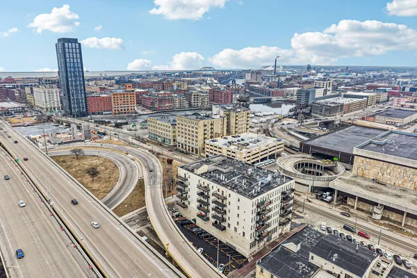 $600,000 | 413 North 2nd Street, Unit 570, Milwaukee, WI 53203