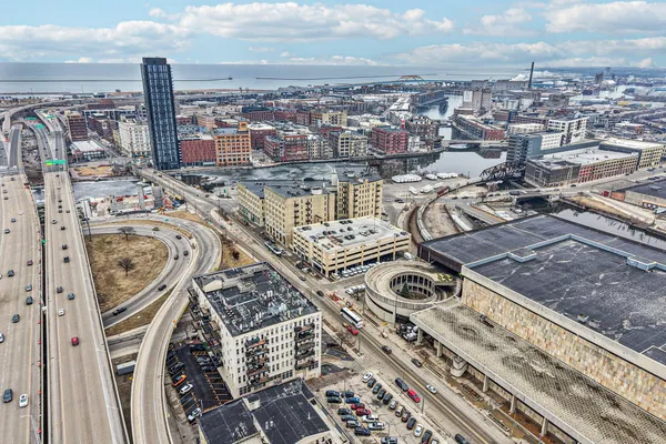 $600,000 | 413 North 2nd Street, Unit 570, Milwaukee, WI 53203