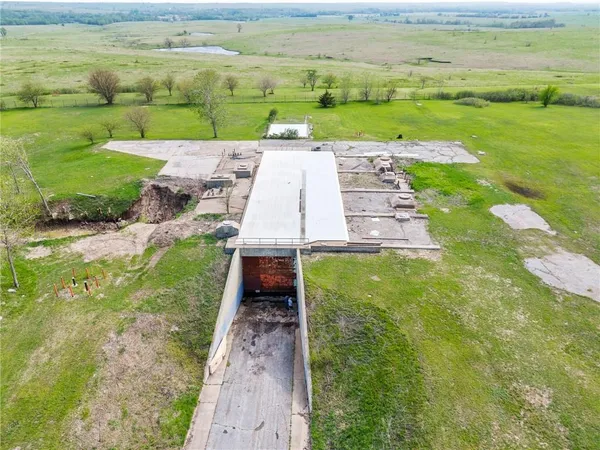 $699,900 | 3627 Rd D, Allen, KS 66833