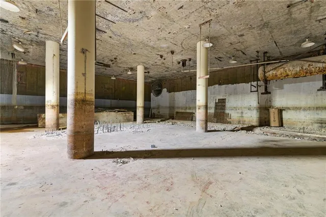 $699,900 | 3627 Rd D, Allen, KS 66833