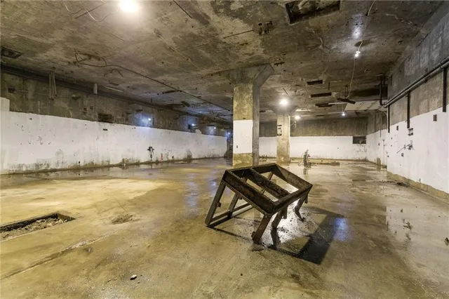 $699,900 | 3627 Rd D, Allen, KS 66833