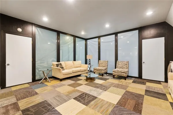 $699,900 | 3627 Rd D, Allen, KS 66833