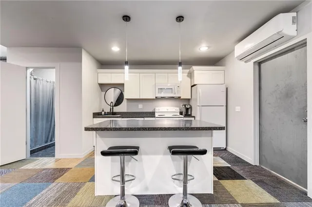 $699,900 | 3627 Rd D, Allen, KS 66833