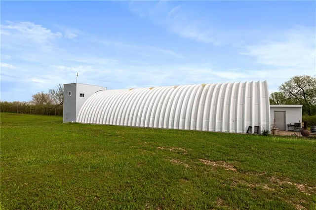 $699,900 | 3627 Rd D, Allen, KS 66833