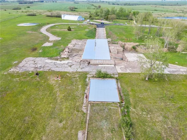 $699,900 | 3627 Rd D, Allen, KS 66833