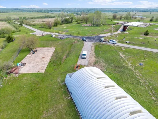 $699,900 | 3627 Rd D, Allen, KS 66833