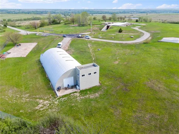 $699,900 | 3627 Rd D, Allen, KS 66833