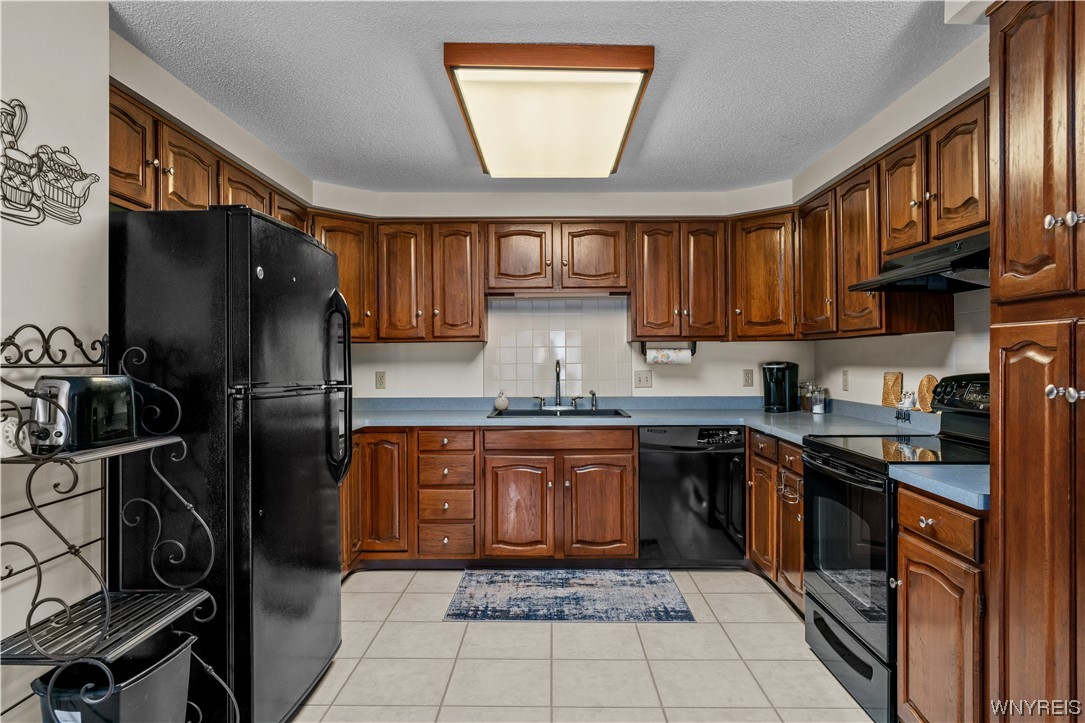 5295 Chestnut Ridge Road, Unit H Orchard Park, NY 14127 - Photo 10 of 27 Kitchen