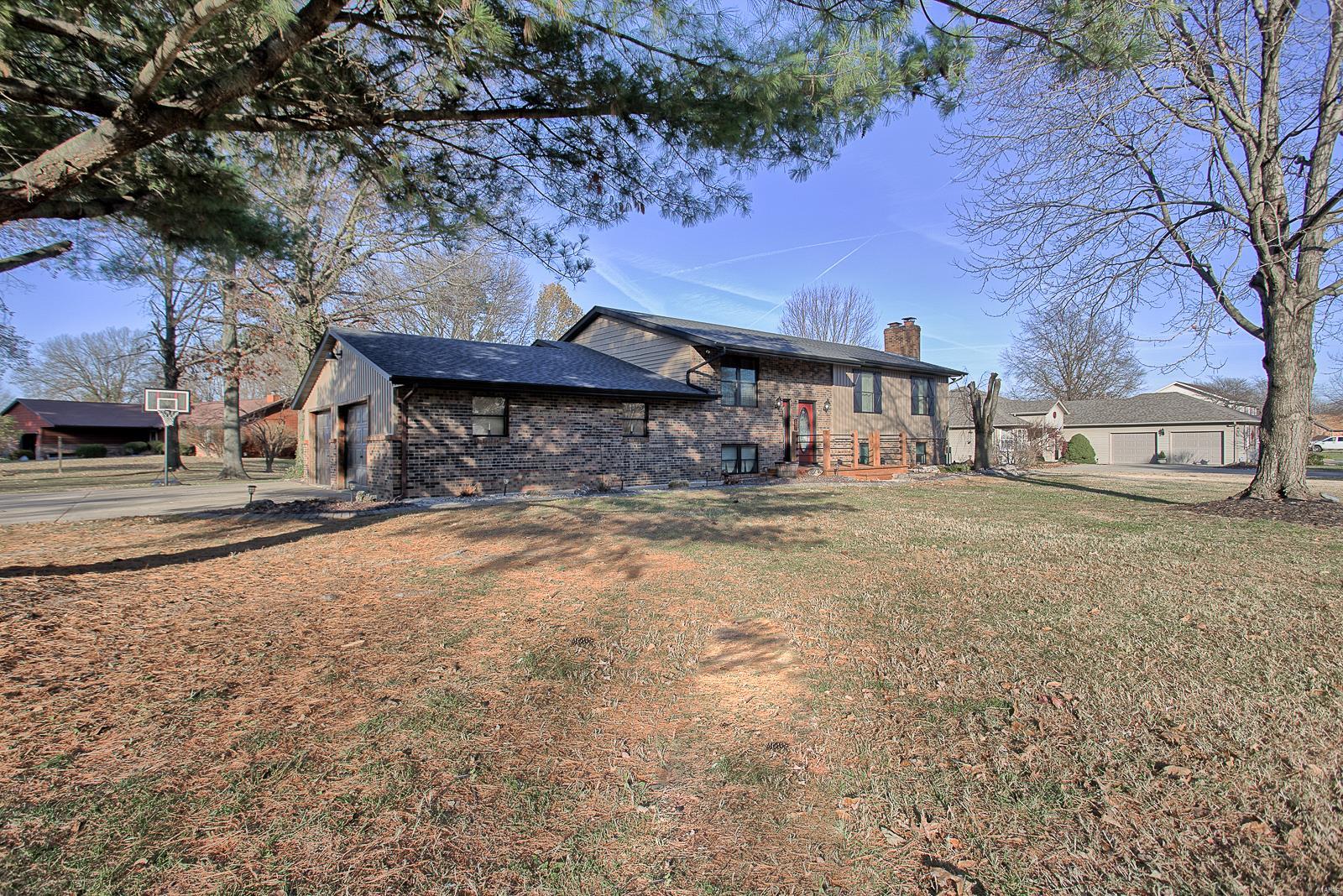934 Olde Farm Road Troy, IL 62294 - Photo 14 of 58 Gallery Image 14