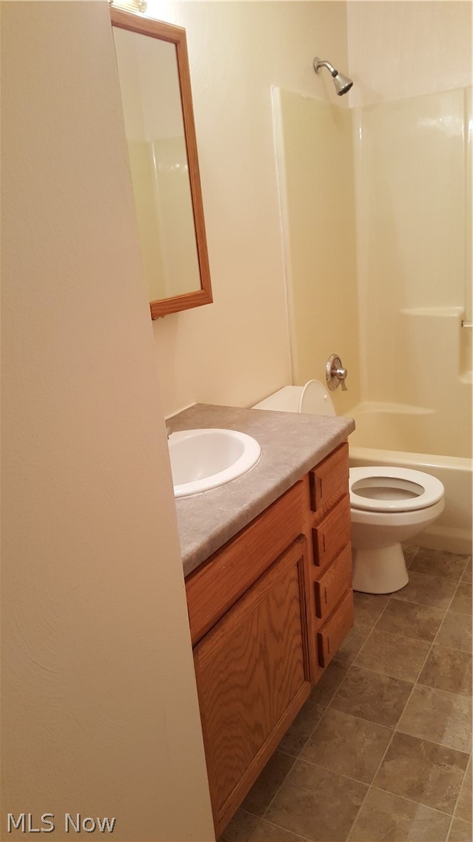 620 Root Road Lorain, OH 44052 - Photo 7 of 13