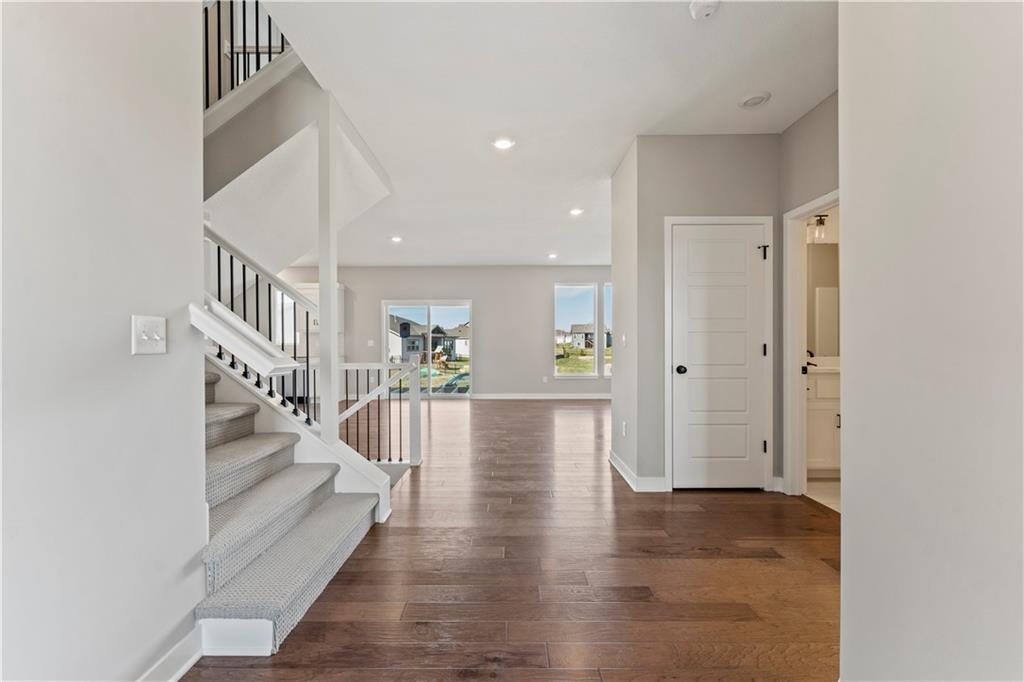 18232 West 166th Street Olathe, KS 66062 - Photo 11 of 37