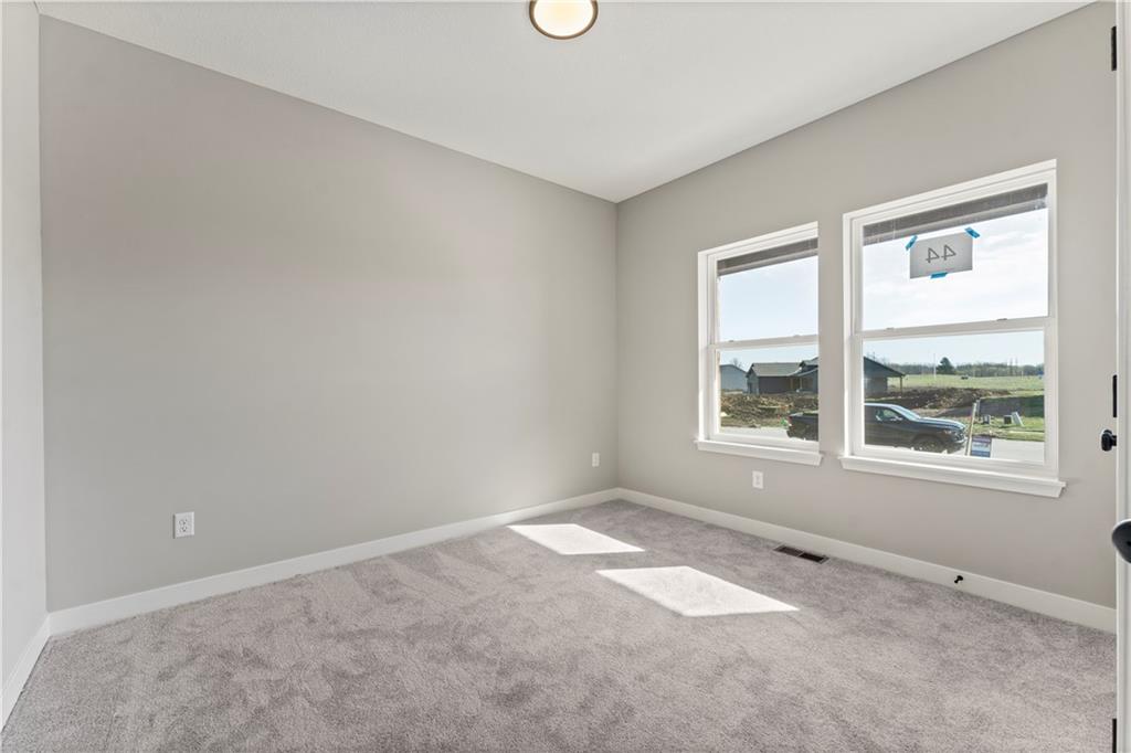 18232 West 166th Street Olathe, KS 66062 - Photo 14 of 37