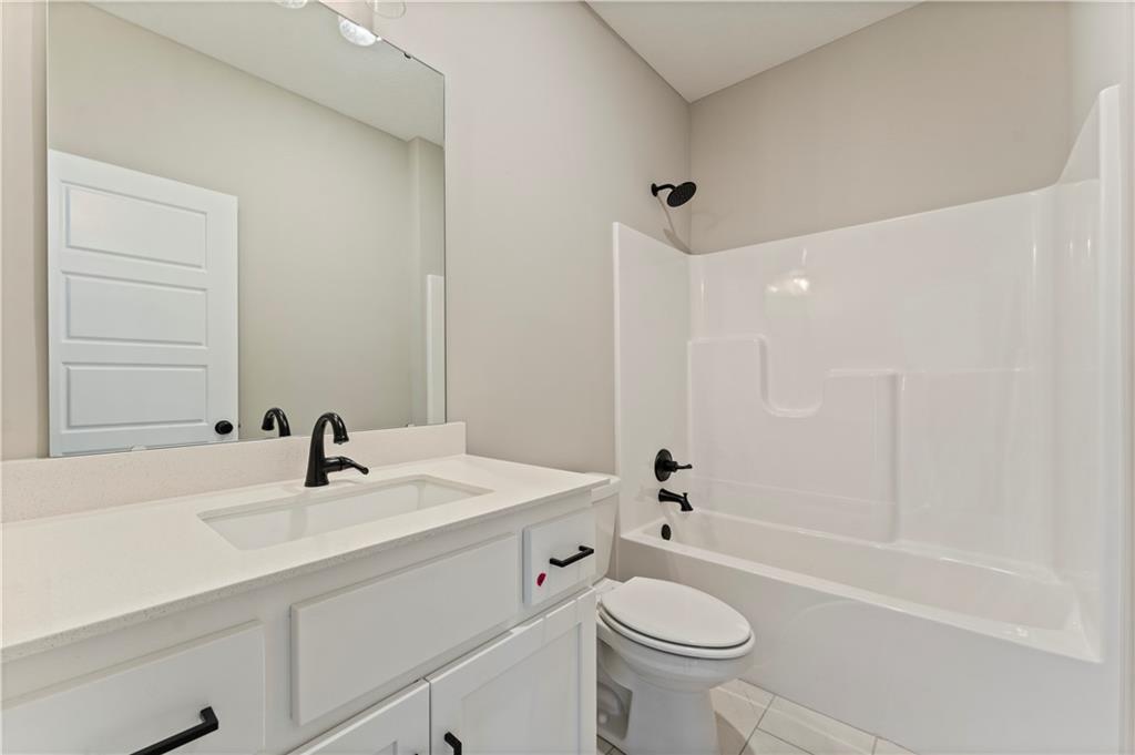 18232 West 166th Street Olathe, KS 66062 - Photo 16 of 37