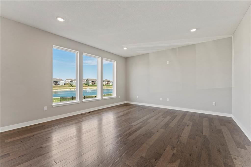 18232 West 166th Street Olathe, KS 66062 - Photo 17 of 37