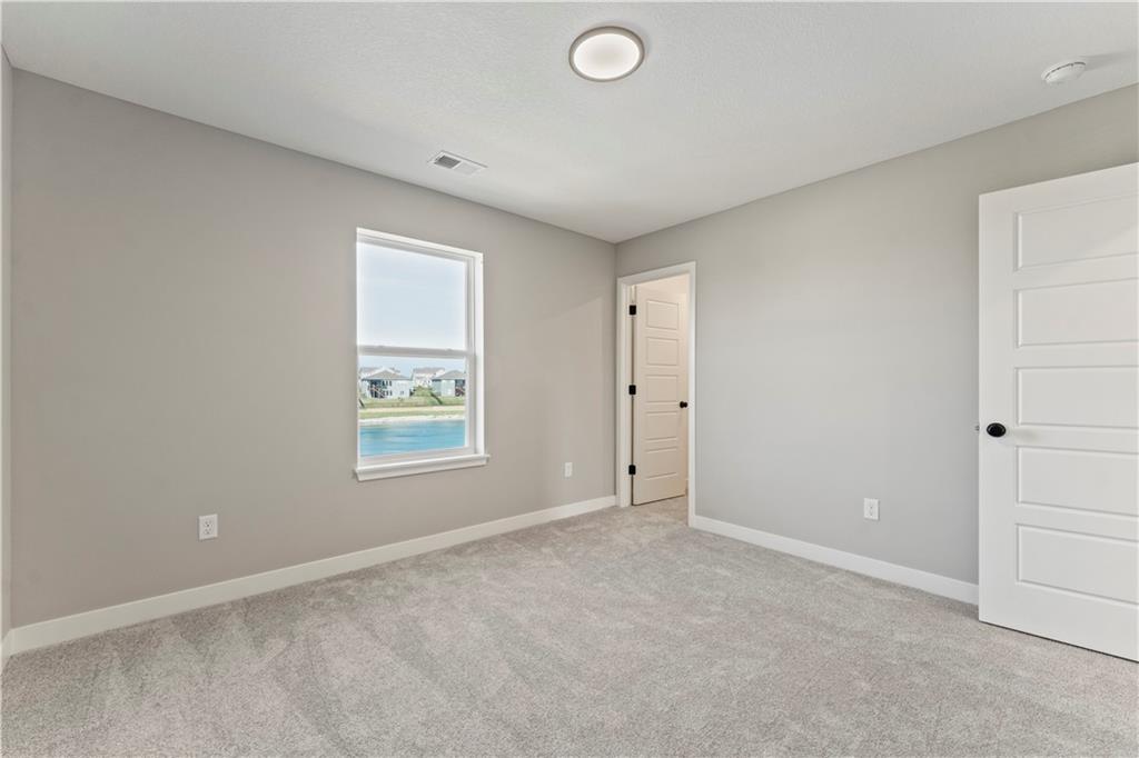 18232 West 166th Street Olathe, KS 66062 - Photo 28 of 37