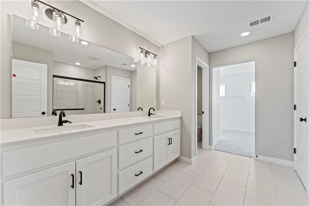 18232 West 166th Street Olathe, KS 66062 - Photo 35 of 37