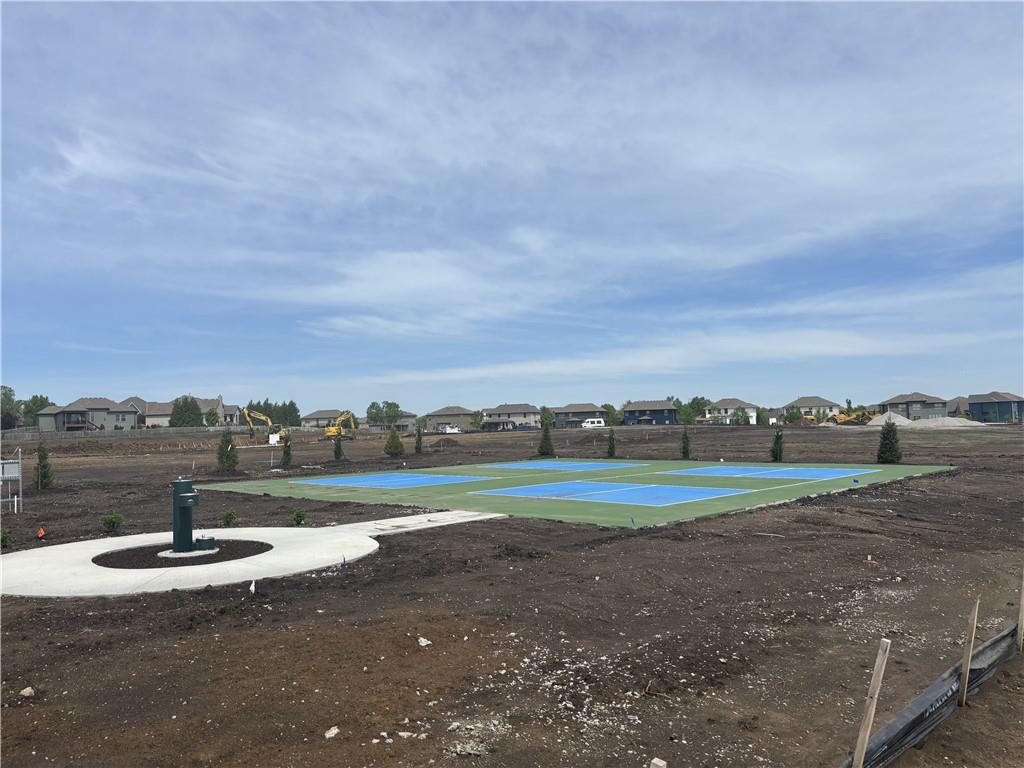 18232 West 166th Street Olathe, KS 66062 - Photo 7 of 37