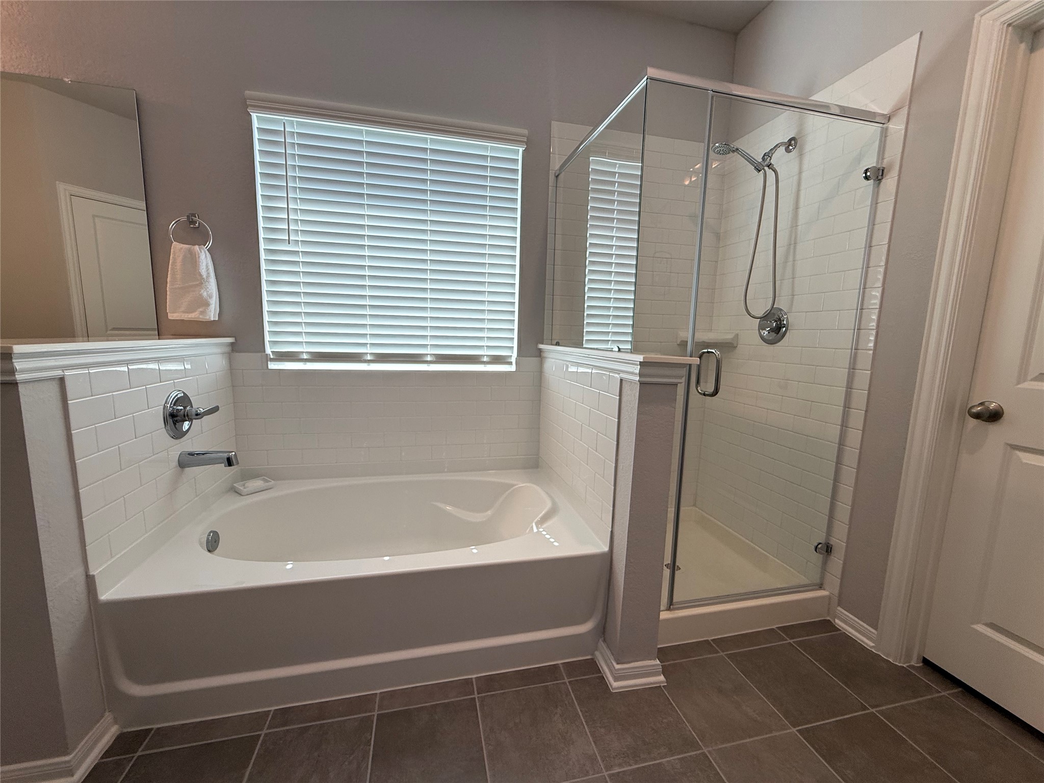 1951 Middle Pass Lane Angleton, TX 77515 - Photo 32 of 44 Gallery Image 32