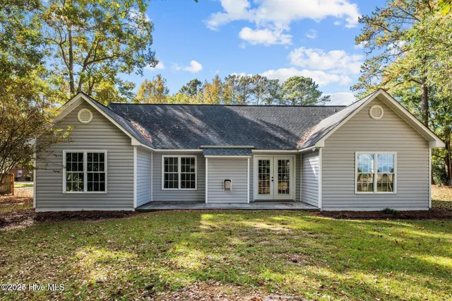 $350,000 | 106 Waterside Drive, Bath, NC 27808