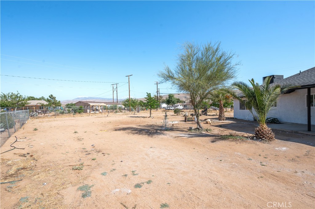 22031 Sauk Road Apple Valley, CA 92308 - Photo 31 of 45