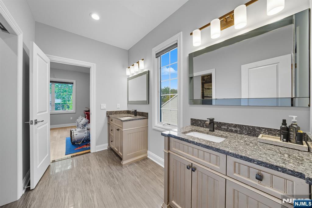 146 Stuart Street Paramus, NJ 07652 - Photo 39 of 45