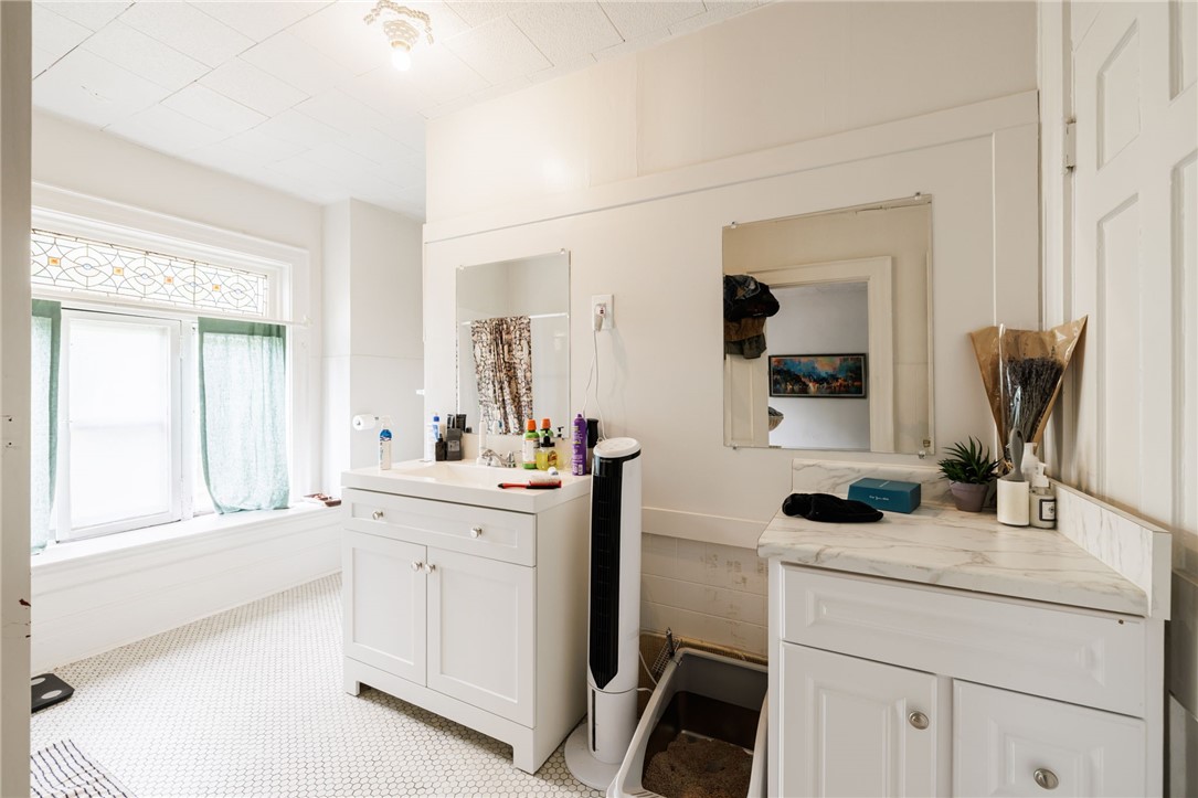 420 Oxford Street, Unit 3 Rochester, NY 14607 - Photo 8 of 19
