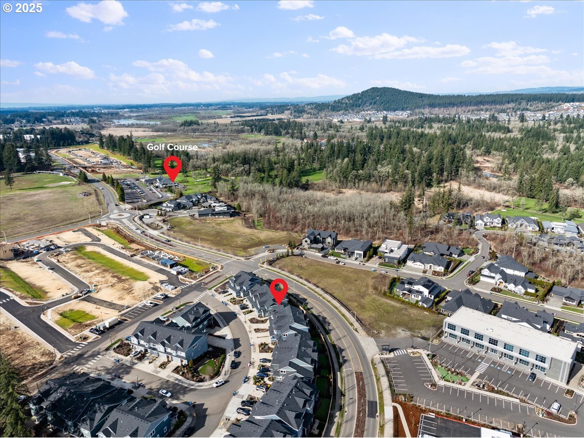 6452 Northwest Lambert Lane Camas, WA 98607 - Photo 41 of 43 a view of a city