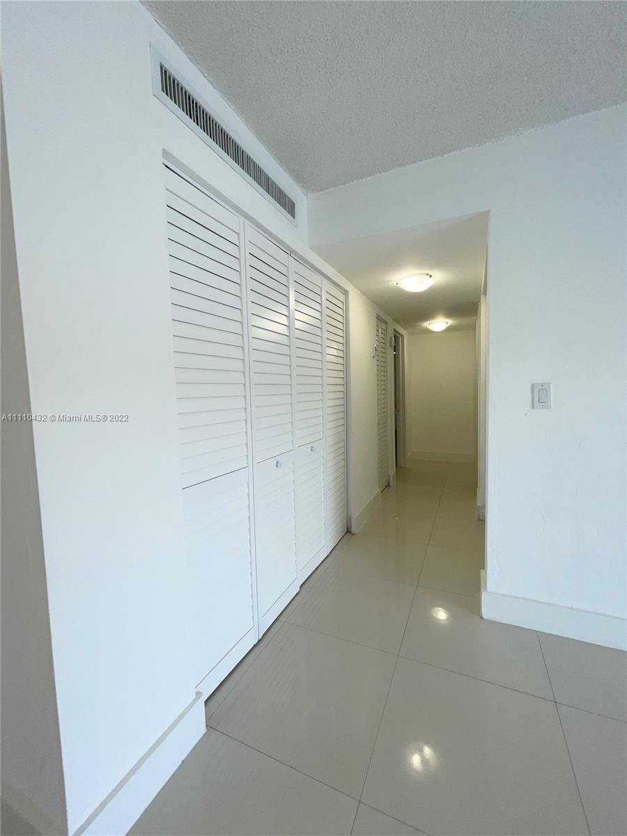 10802 Southwest 88th Street, Unit P2 Miami, FL 33176 - Photo 4 of 23