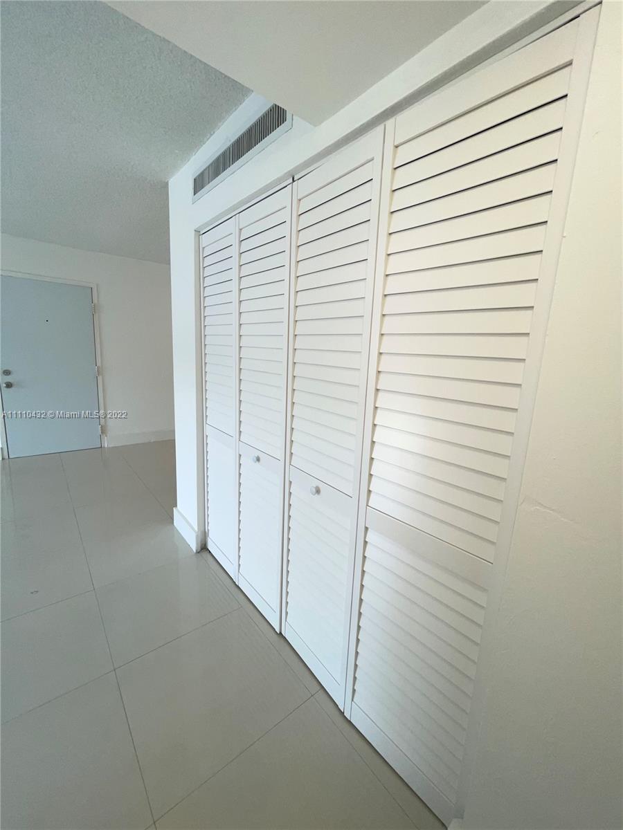 10802 Southwest 88th Street, Unit P2 Miami, FL 33176 - Photo 5 of 23 wooden floor in a room