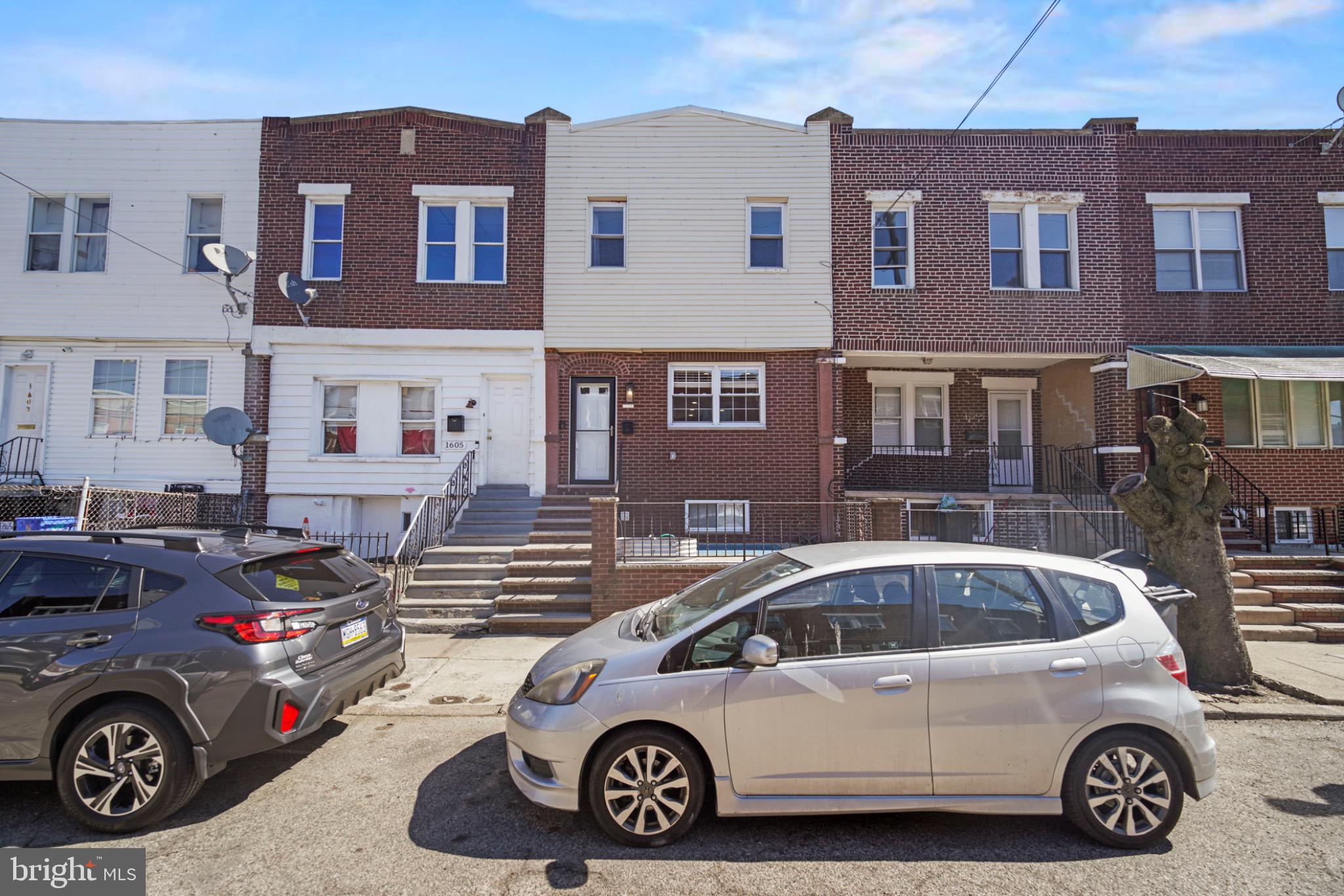 1607 South 28th Street Philadelphia, PA 19145 - Photo 7 of 11 Charming row homes in a vibrant neighborhood.
