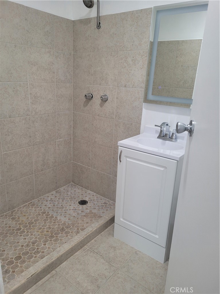 14223 Carl Street Arleta, CA 91331 - Photo 10 of 12