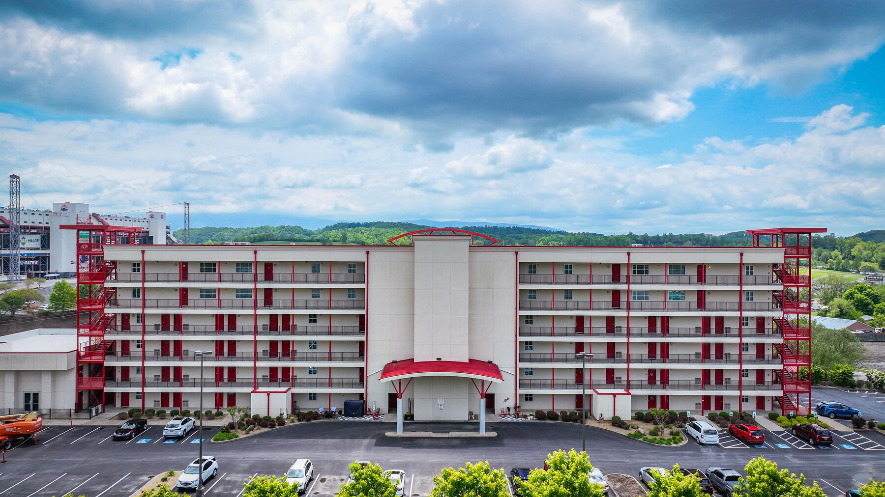 210 Raceday Center Drive, Unit 1408, Bristol, TN 37620 Compass