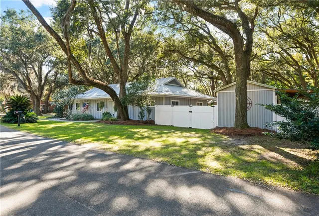 $699,000 | 1915 2nd Avenue, St. Simons Island, GA 31522