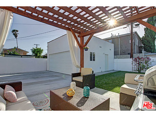 2315 South Cochran Avenue Los Angeles, CA 90016 - Photo 19 of 22