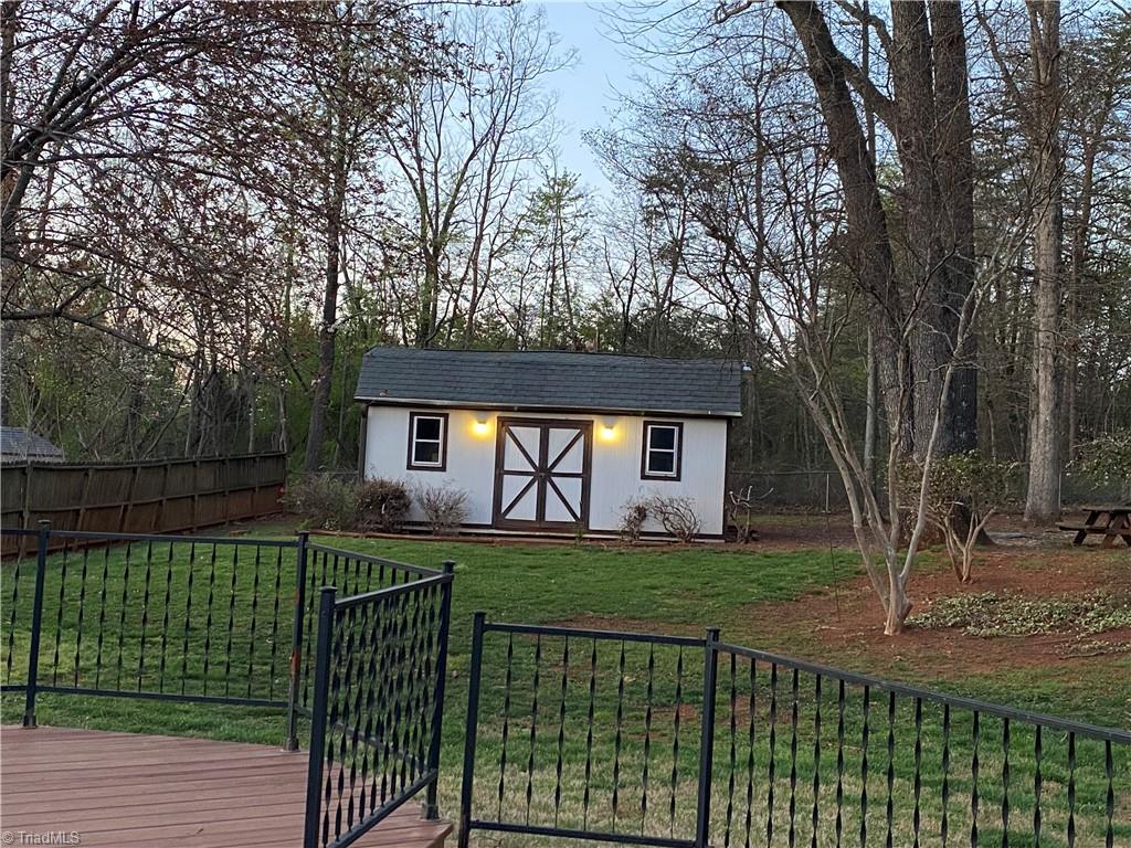 109 Laurel King, NC 27021 - Photo 35 of 50