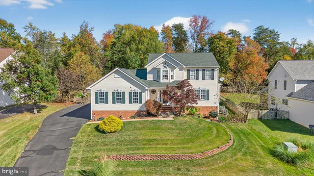 $630,000 | 15 Feldspar Way, Fredericksburg, VA 22405