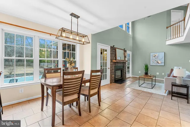 $630,000 | 15 Feldspar Way, Fredericksburg, VA 22405