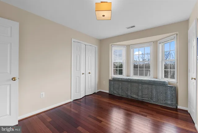 $630,000 | 15 Feldspar Way, Fredericksburg, VA 22405