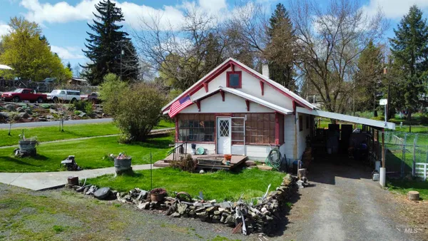 $215,000 | 412 Walnut Street, Nezperce, ID 83543