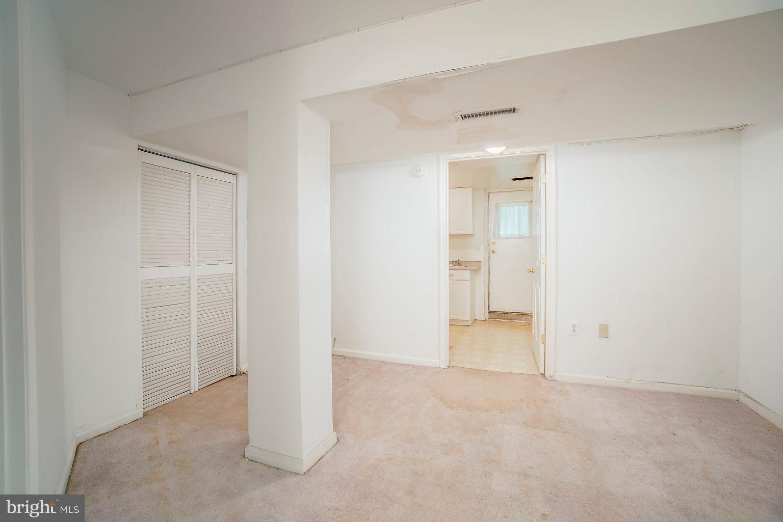 5219 Hillwell Road Baltimore, MD 21229 - Photo 18 of 44 Basment space